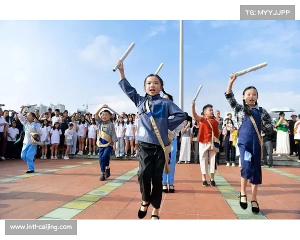 赛前国歌演奏仪式，传统环节保留与创新